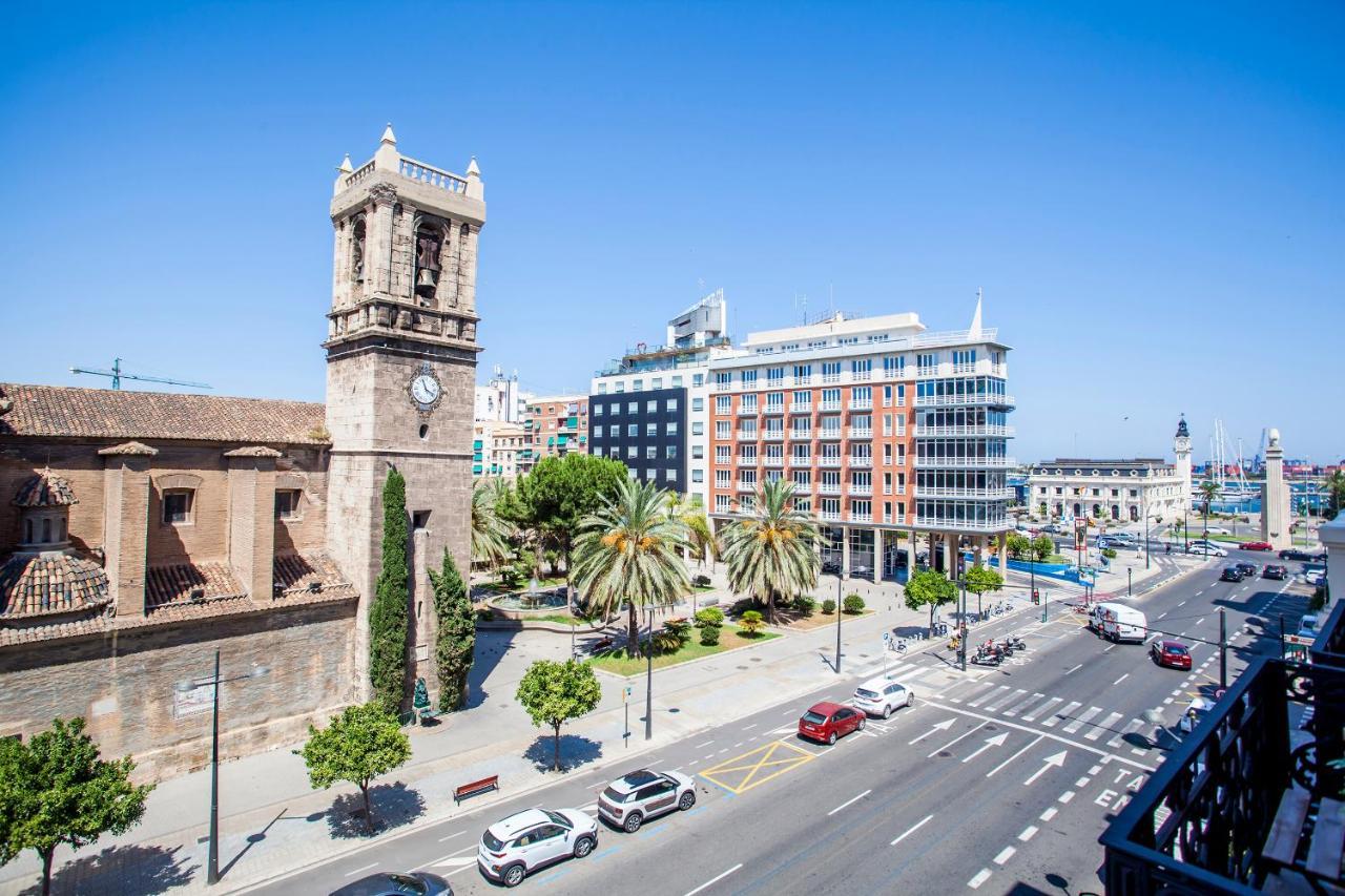 Puerto Beach Suites Valencia Exterior foto